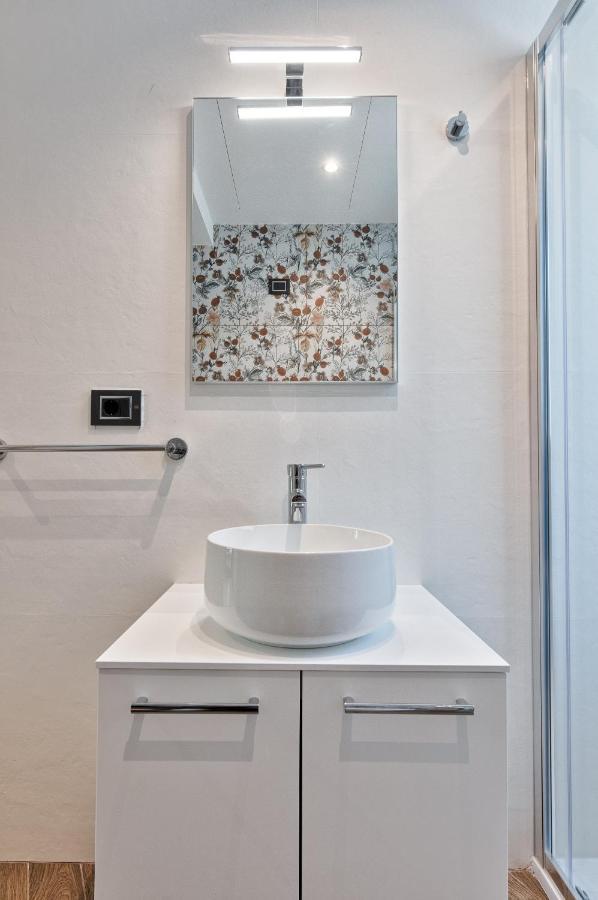 La Casa Di Malu Apart : Design Flats Apartment